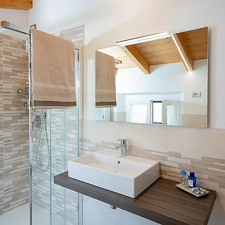 Casa Rossa - Regarda Travel בית נופש