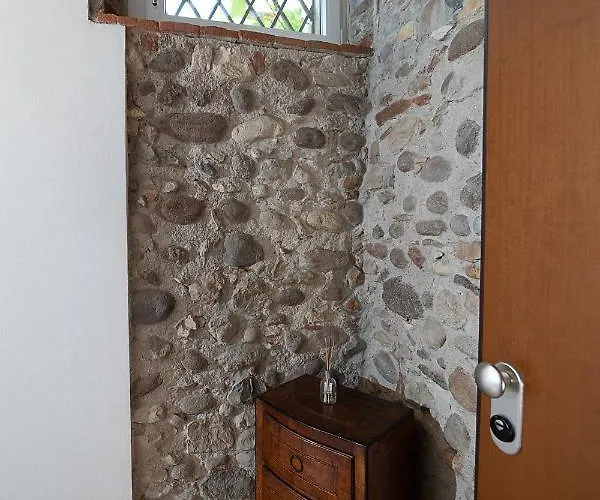 Casa Rossa - Regarda Travel *