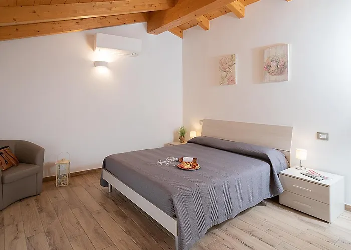 Casa Rossa - Regarda Travel Bardolino