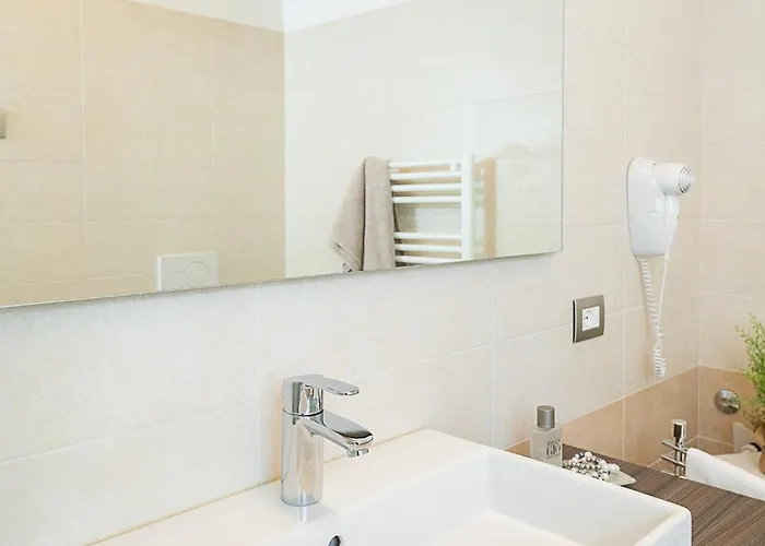 Casa Rossa - Regarda Travel *