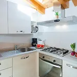 Casa Rossa - Regarda Travel * Bardolino