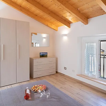 Casa Rossa - Regarda Travel Holiday home *