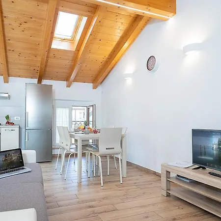Casa vacanze Casa Rossa - Regarda Travel Bardolino