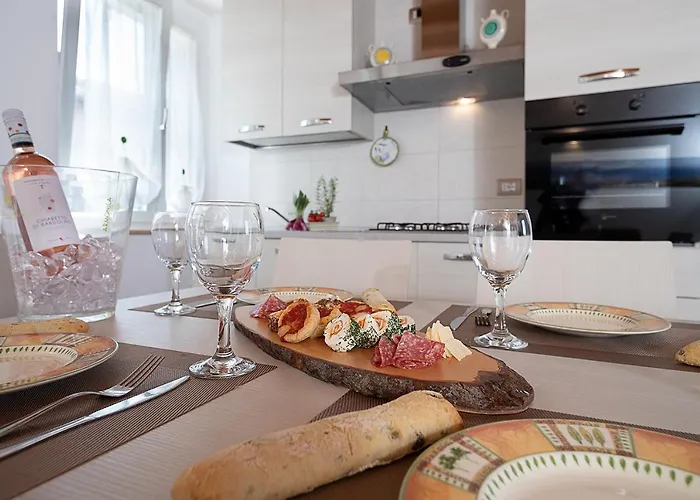 Casa Rossa - Regarda Travel *